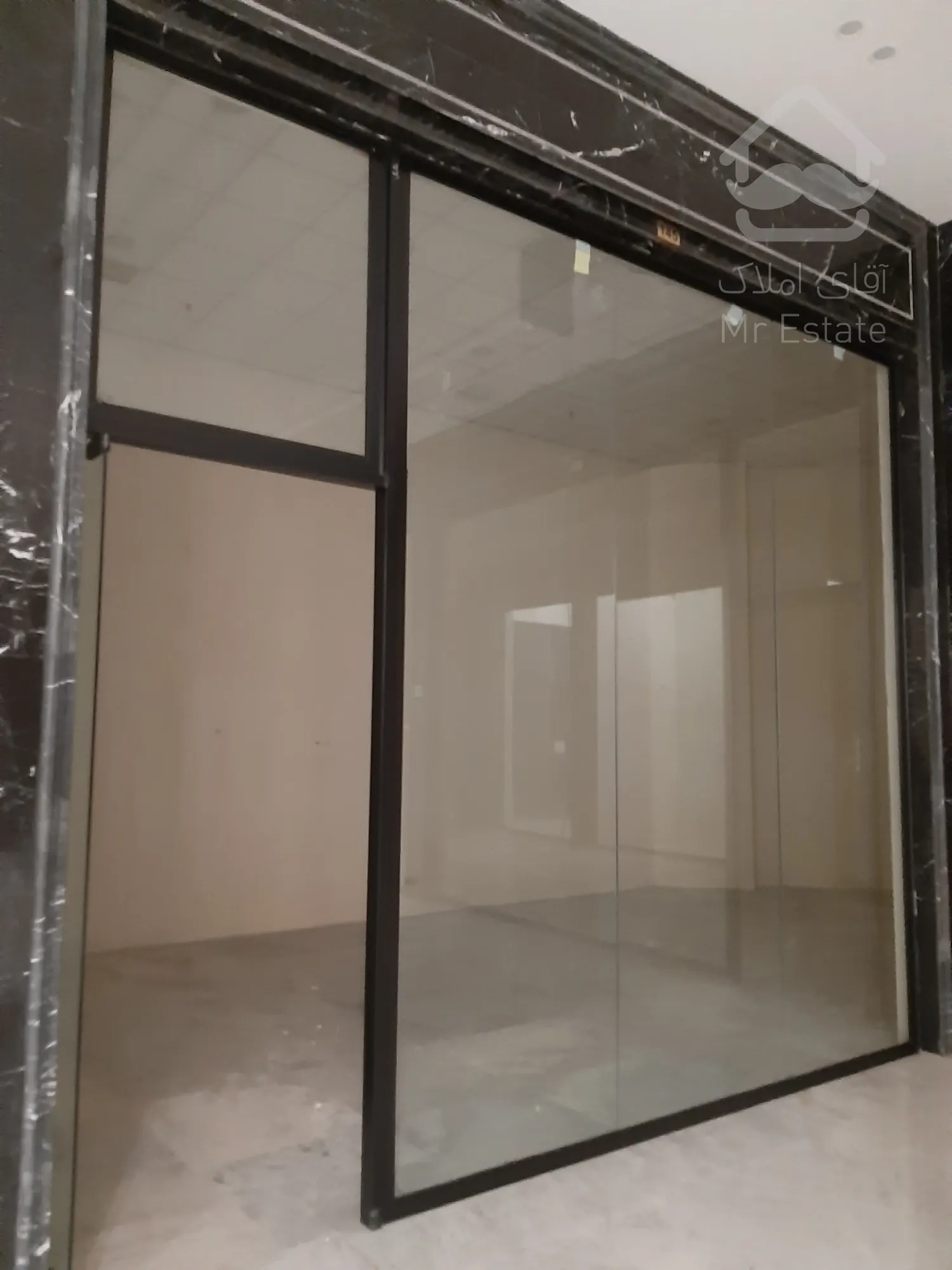 فروش مغازه 39 متری دارای سند تک برگ تجاری رونیکا مال هروی