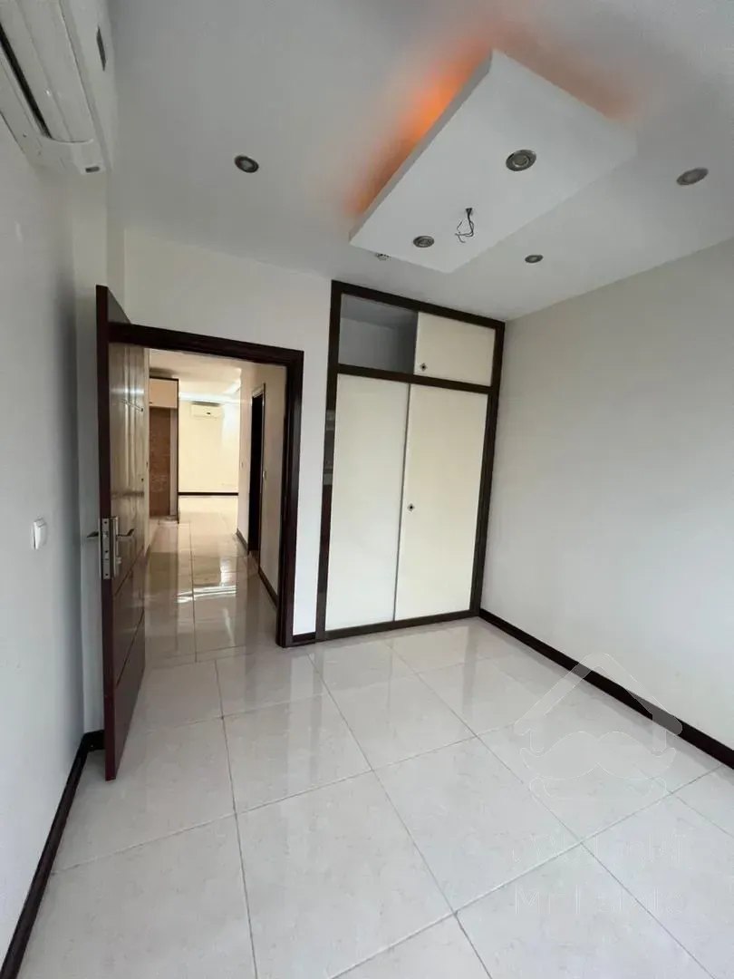 ۱۴۰متر ثبت محضری قیمت سال قبل دریاچه چیتگر