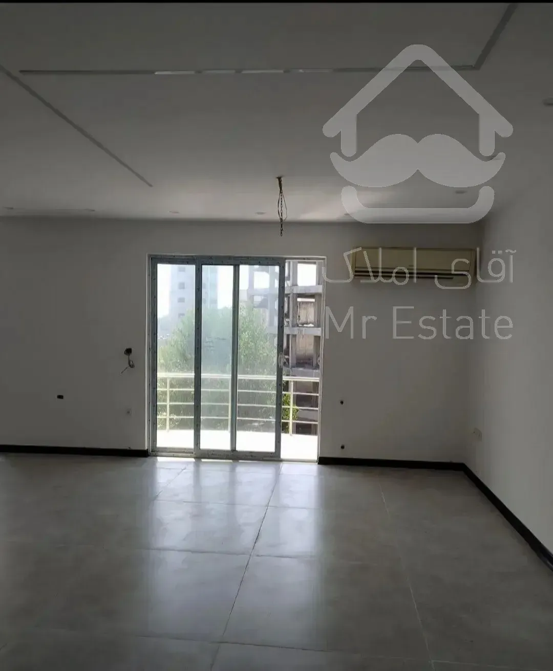 آپارتمان ۱۳۰ متری/تک واحدی آزادی