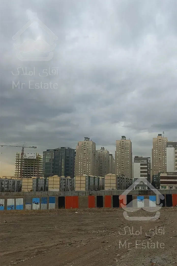 واحد ۸۰ و ۱۲۰ برج لوکس دریاچه