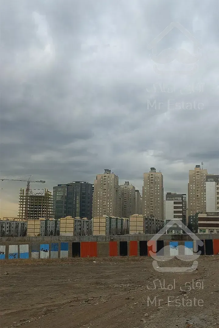 ثبت سهام ۴۰ متری در برج هایپرلوکس ساحل دریاچه چیتگر