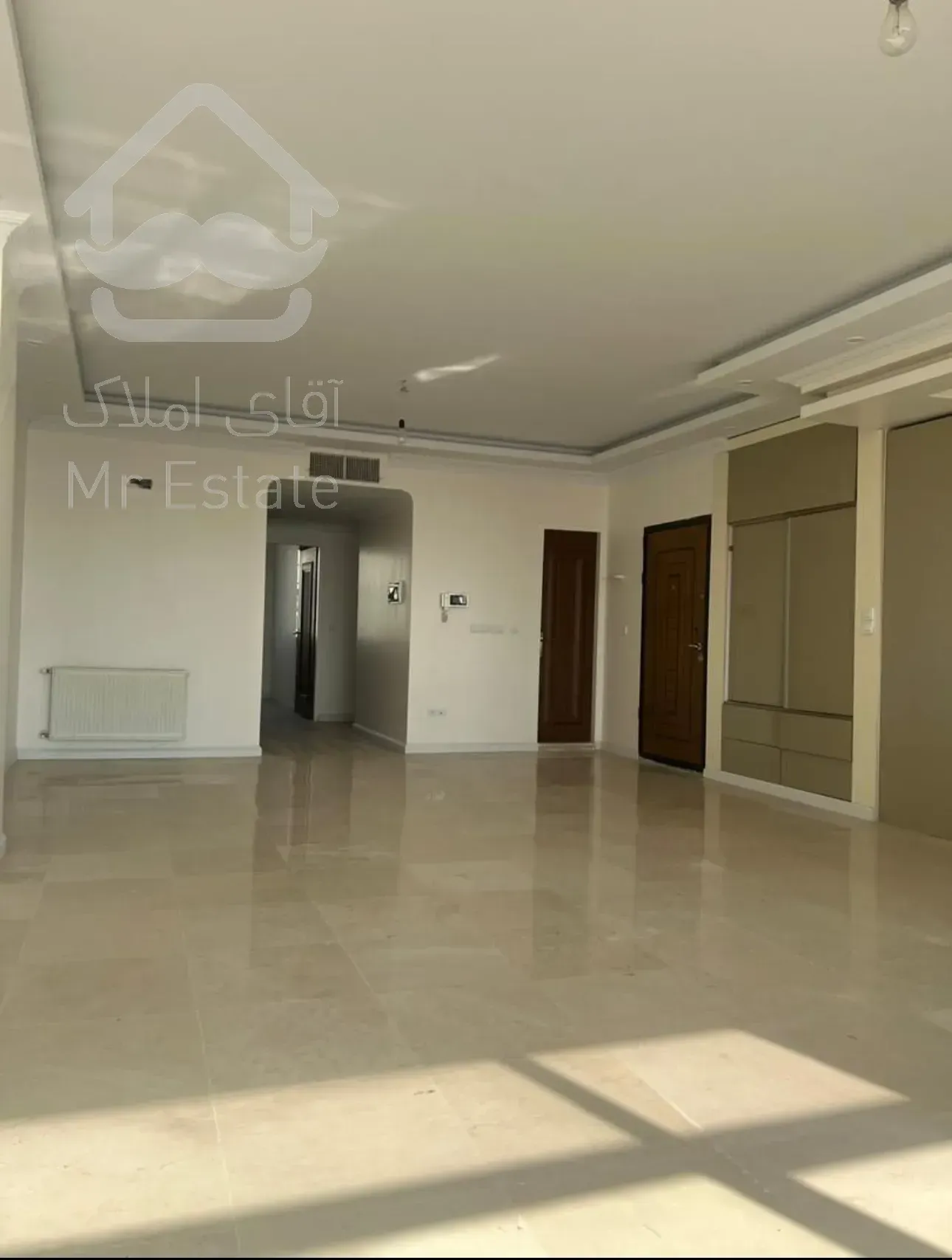 فروش واحد ۲خواب خیابان زارع کوچه های پایین