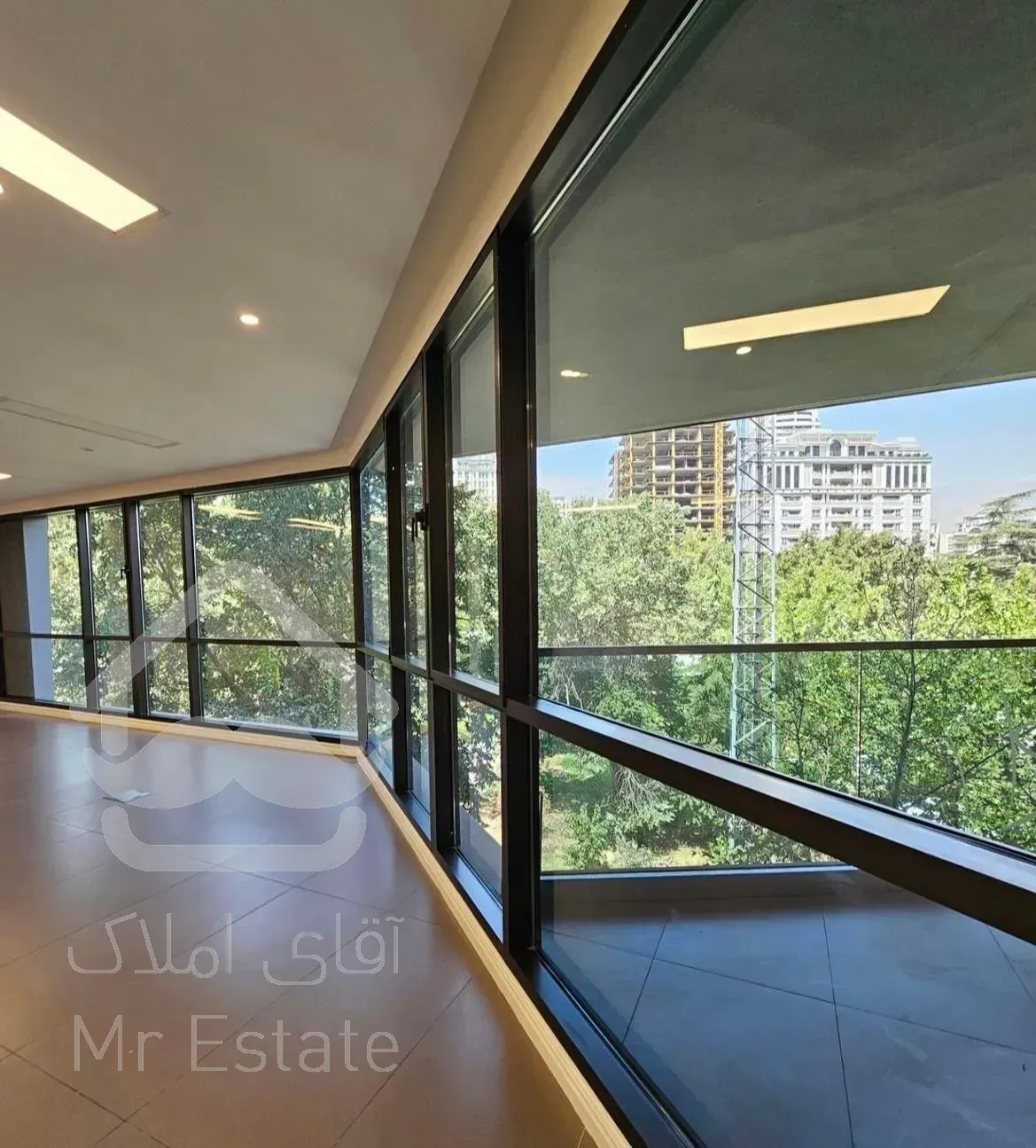 کیانپارس غربی/۲۹۵مترتکرارنشدنی/۵طبقه مشاعات