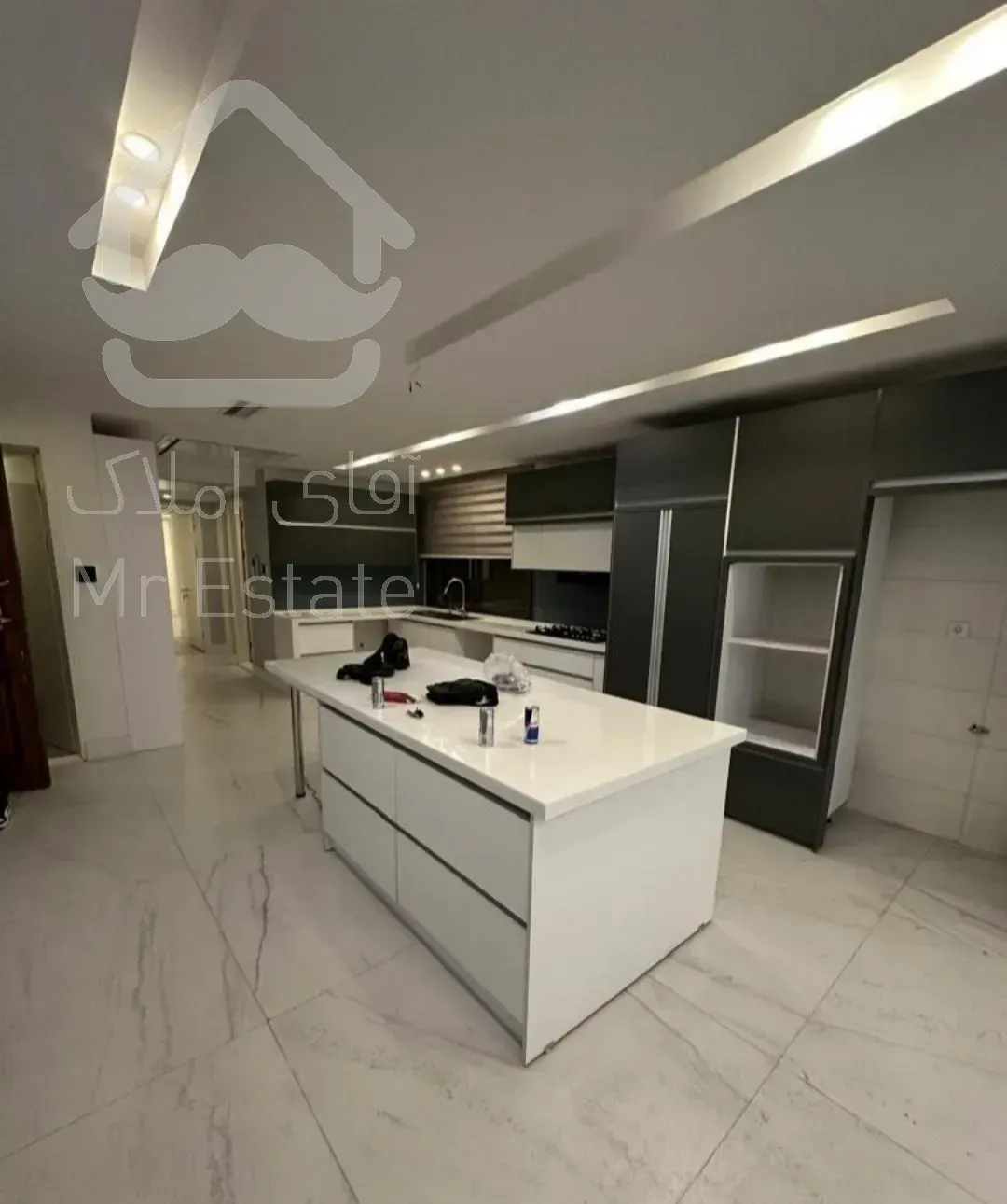 فروش آپارتمان ۱۲۴متر، طبقه ششم، طالقانی