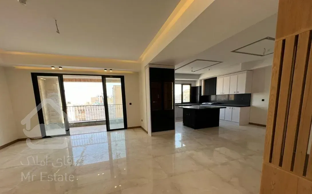 ۱۳۰/سالن پرده خور قدی/بدون مشرف/کلید نخورده