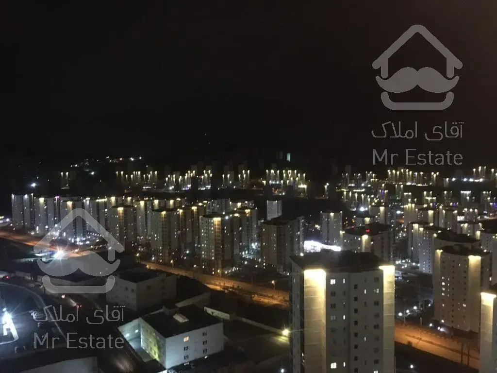 فاز ۱۱ پردیس ۸۷ متر در برج ۱۴ طبقه