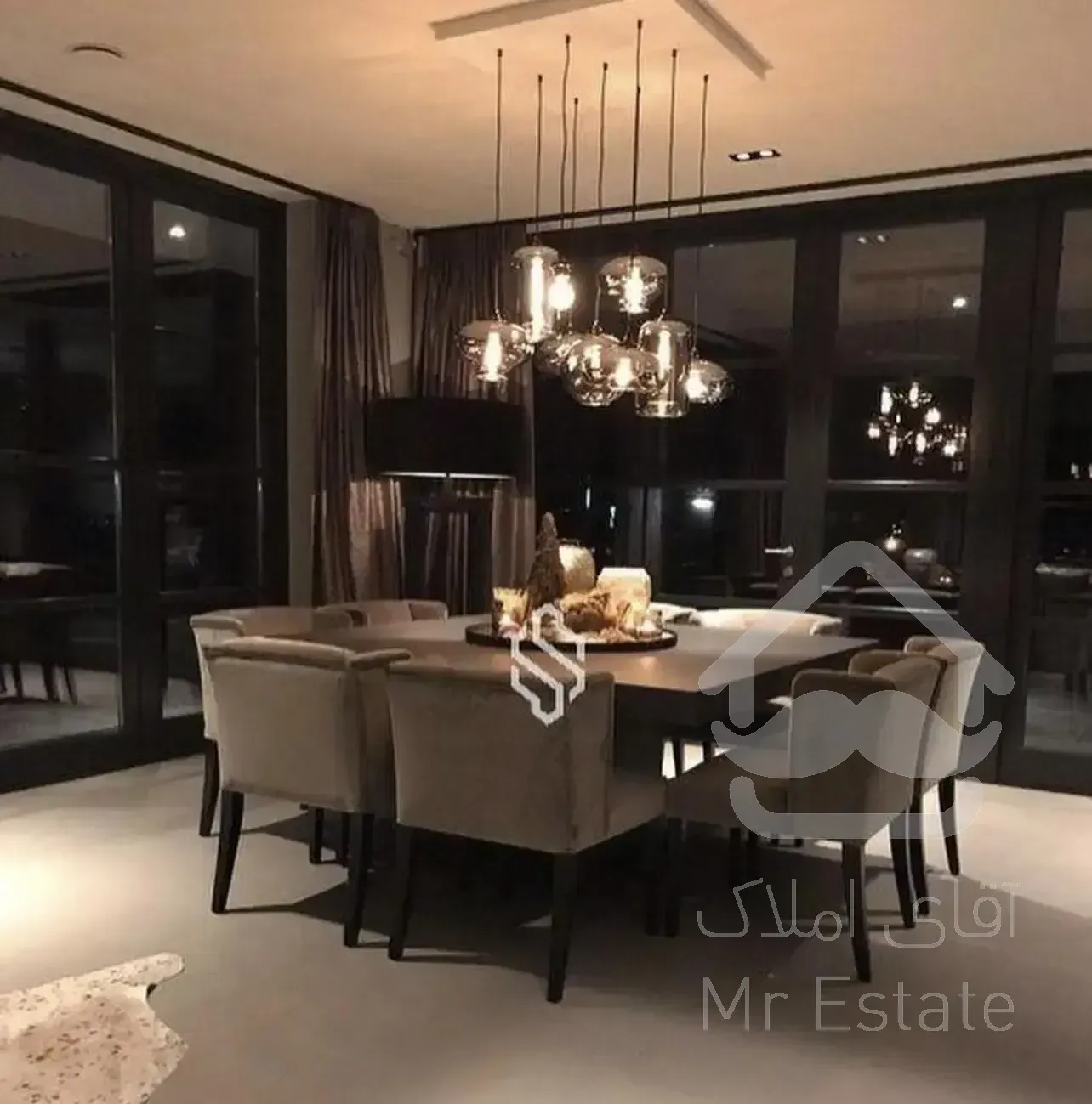 آپارتمان ۲۵۰ متر/ اوایل هنرستان/ چهارخواب/معاوضه