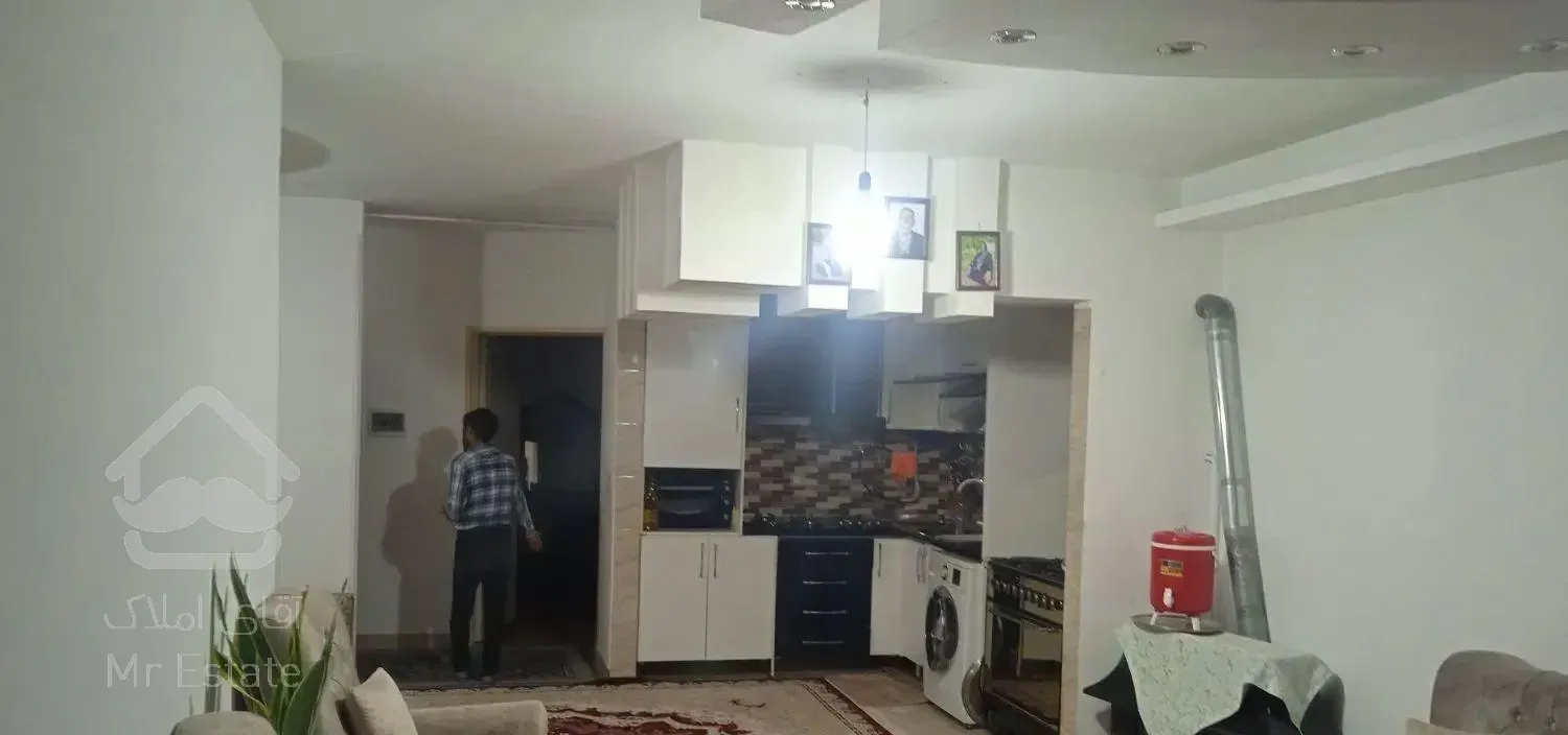 اجاره ۱۰۰ متر آپارتمان ۲ خواب با پارکینگ ط۲