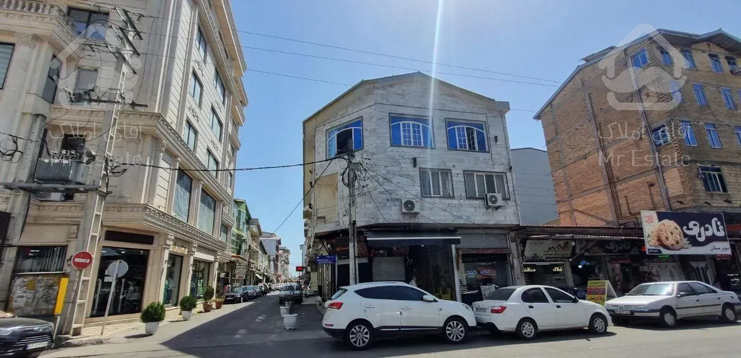 آپارتمان نزدیک بازار