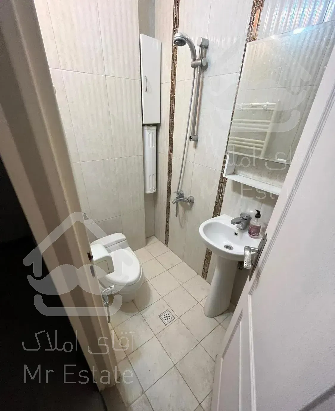 اپارتمان  ۶۱ متر فول امکانات