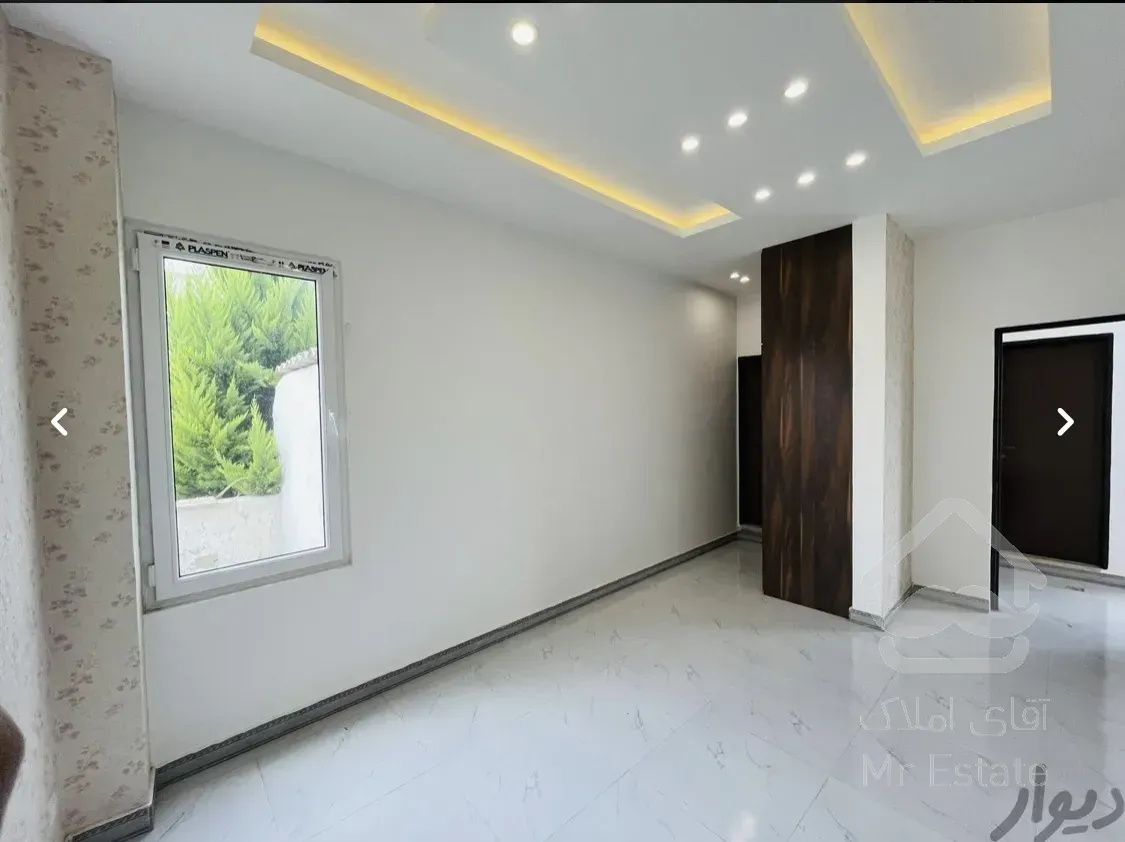 ویلا تریبلکس مدرن نزدیک دریا و جنگل