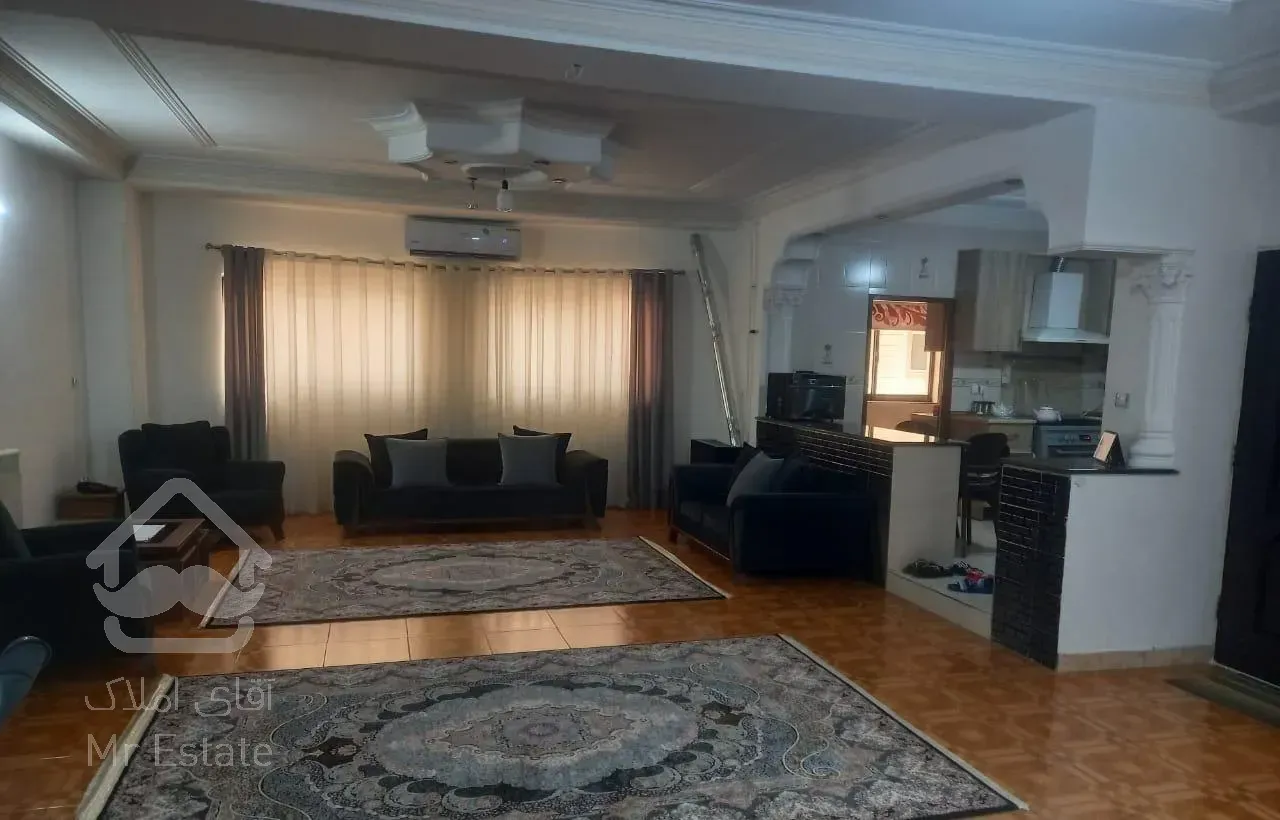 آپارتمان۱۳۵متری شیک خ تهران ۲خواب