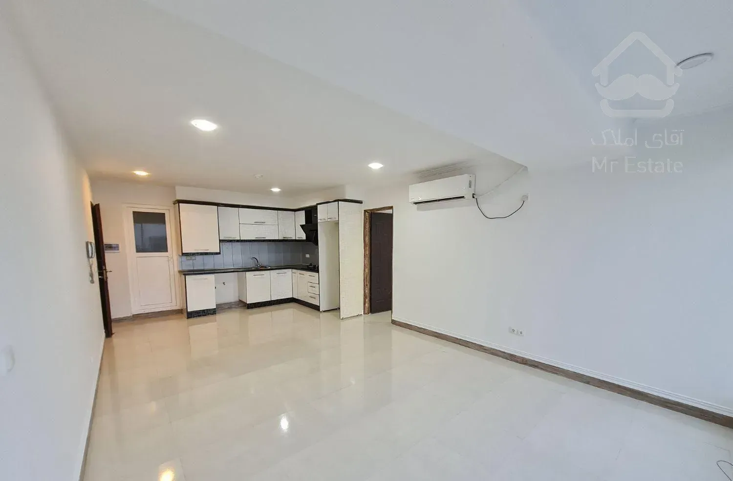 فروش آپارتمان یک خواب برج دوقلو آپادانا