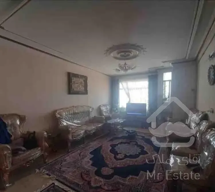 75متر منطقه۲۲ طبقه۲/۵ شمال دریاچه چیتگر