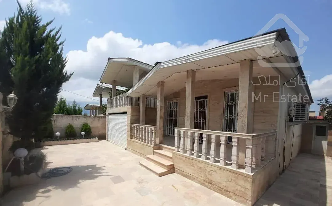 ویلا باغچه نیم پیلوت 230 متری شهرکی سند تک‌برگ