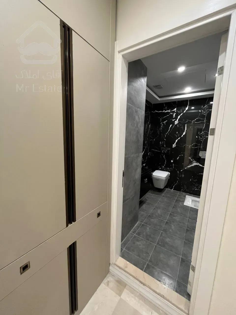 فروش واحد 222متری اکازیون رونیکا پالاس قیطریه