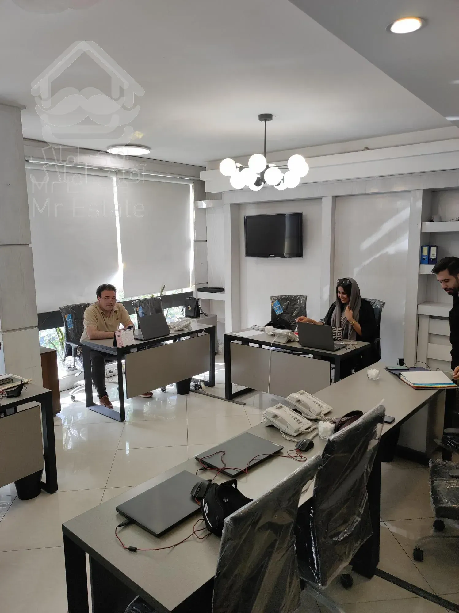 بر شریعتی  سند اداری ۱۲۰ متر تابلوخور شیک