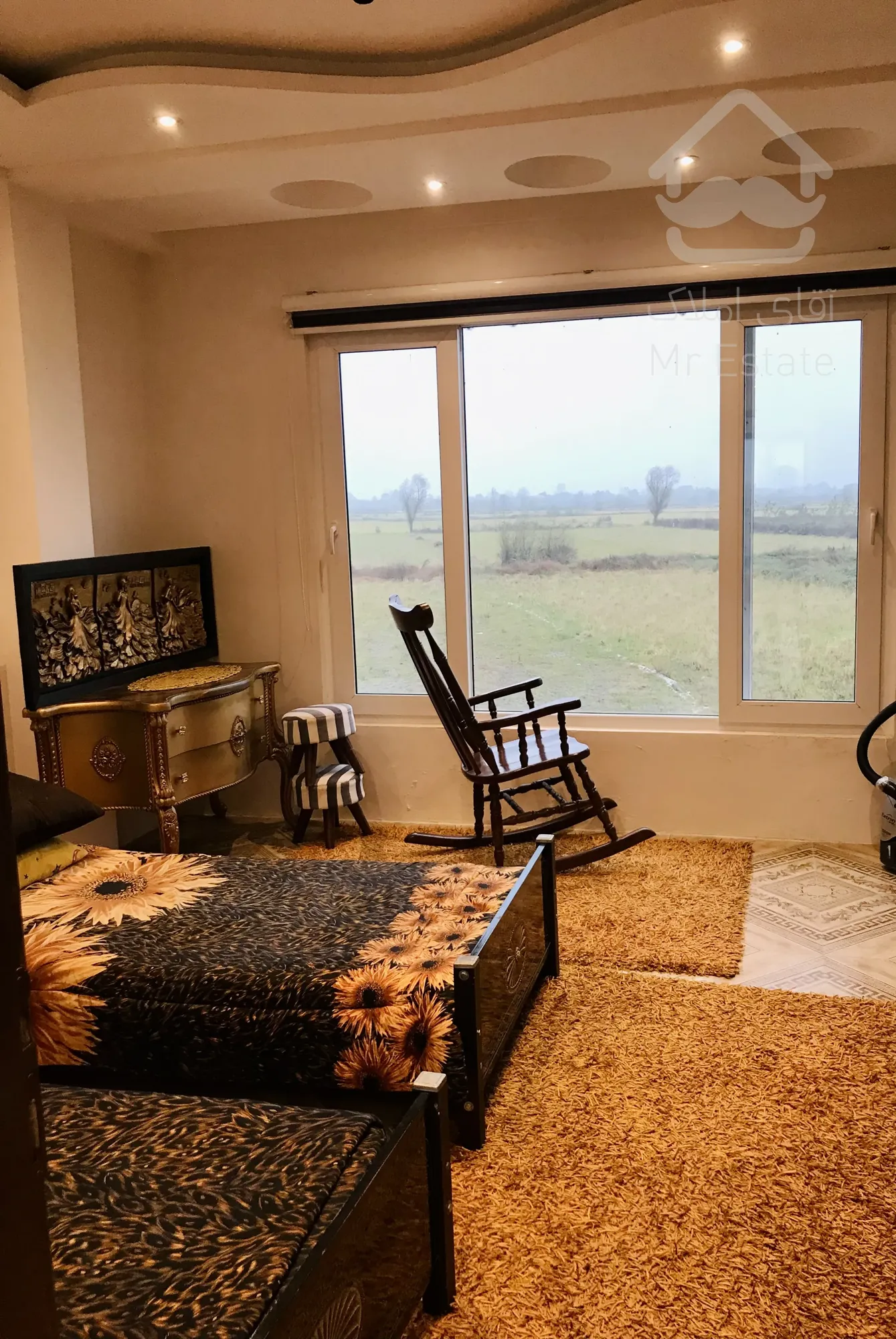 ویلا جنگلی۱۰۰ متری همراه ۵۰۰متر زمین