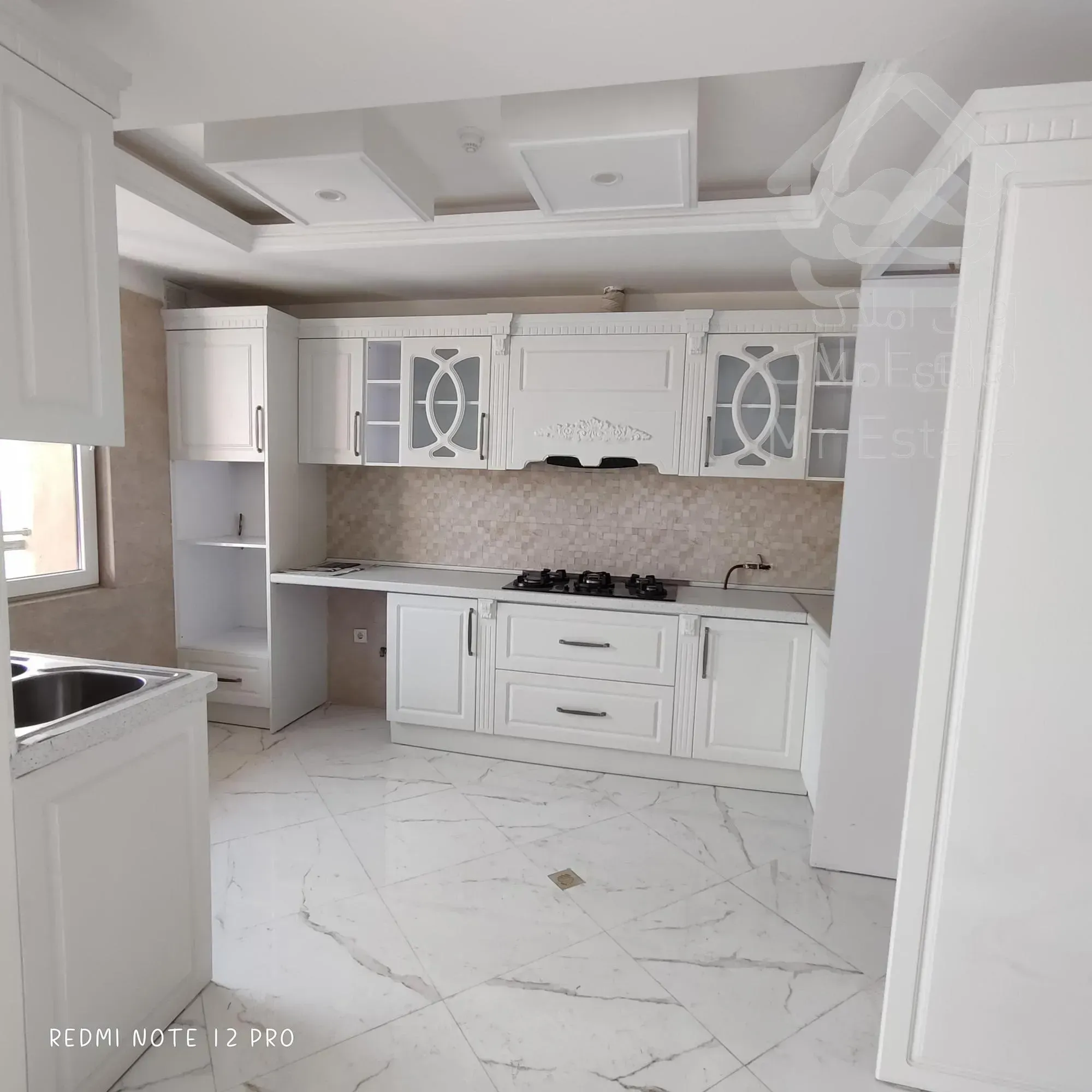 سعادت آباد 98متر 2خواب غرق در نور