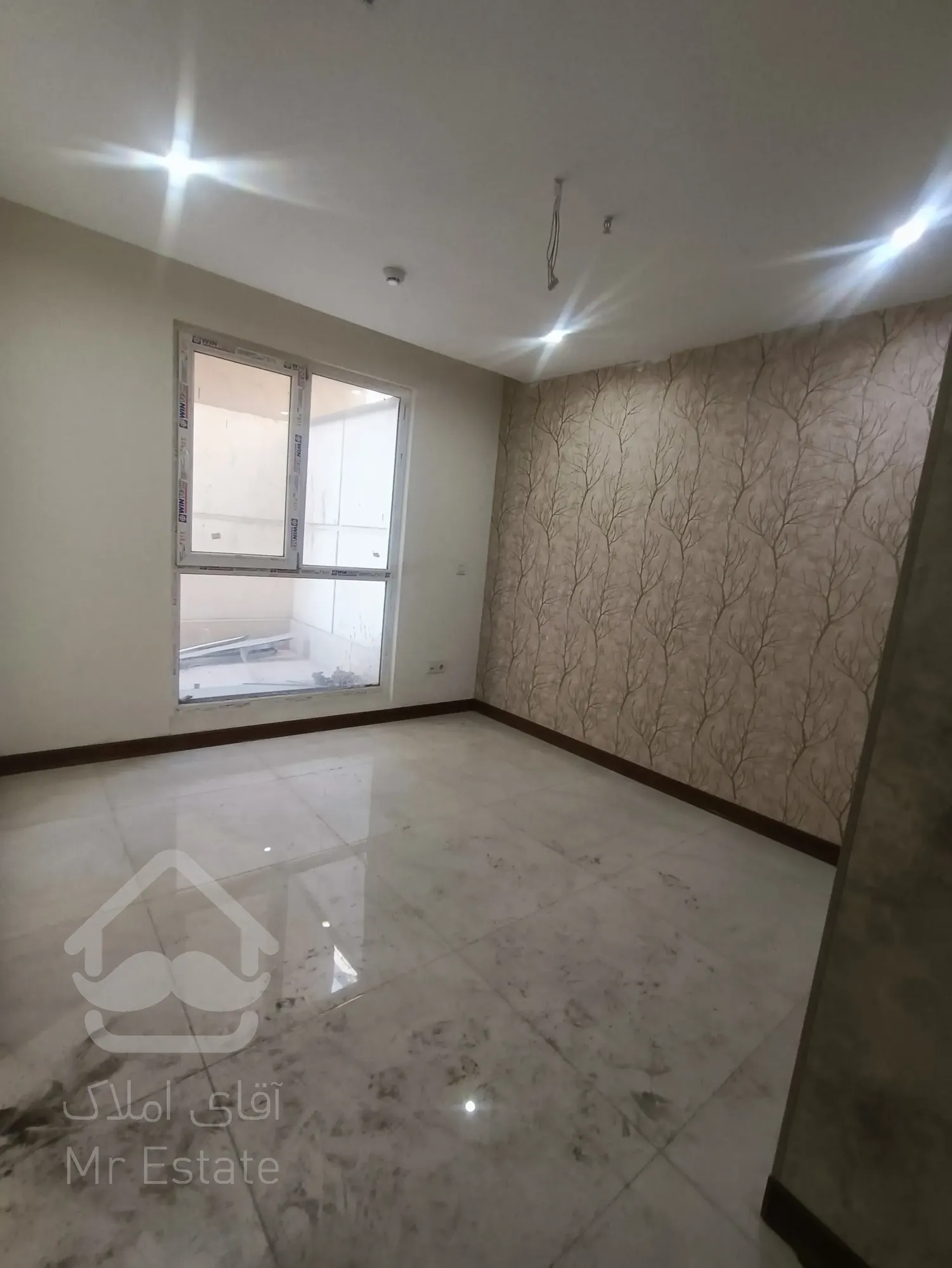 فروش واحد شیک ۱۹۶ متر رونیکاپالاس