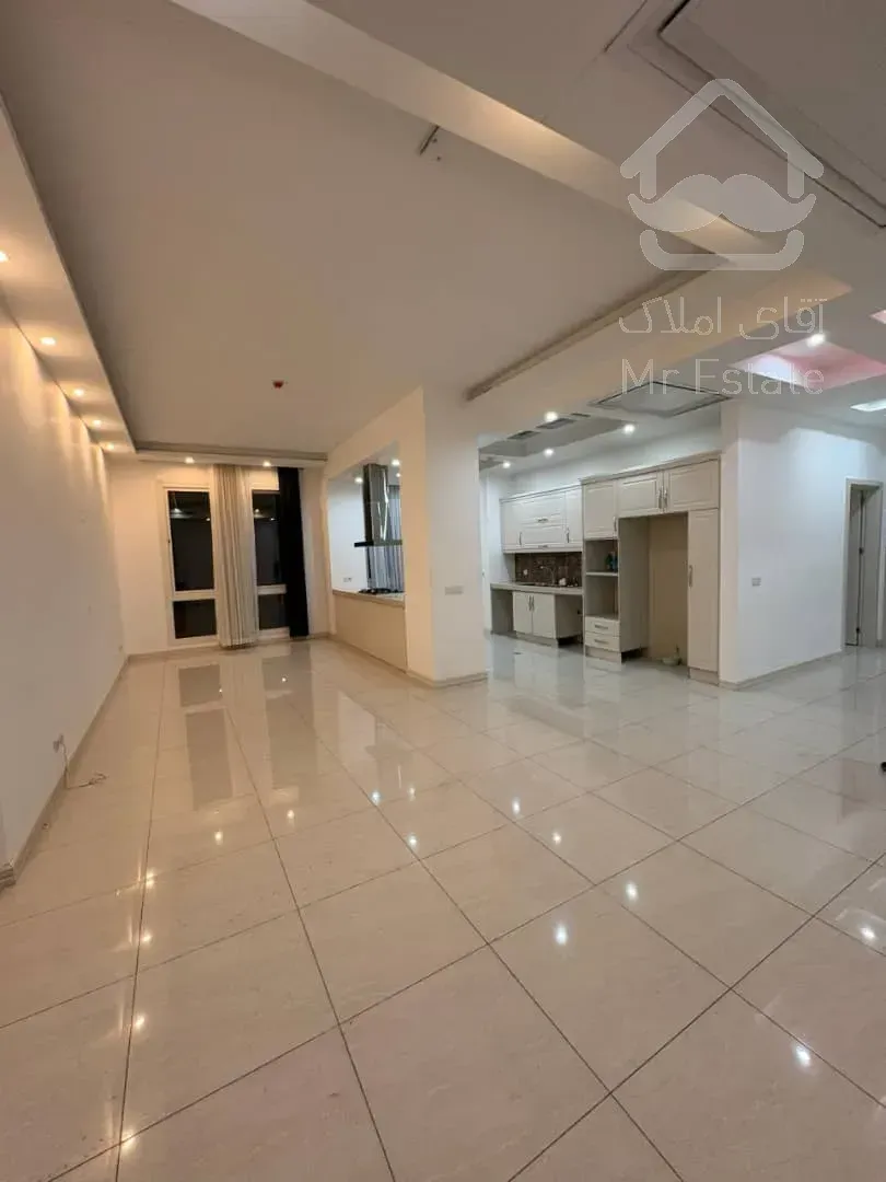 اجاره آپارتمان ۱۴۵ متر کامرانیه شمالی برج باغ