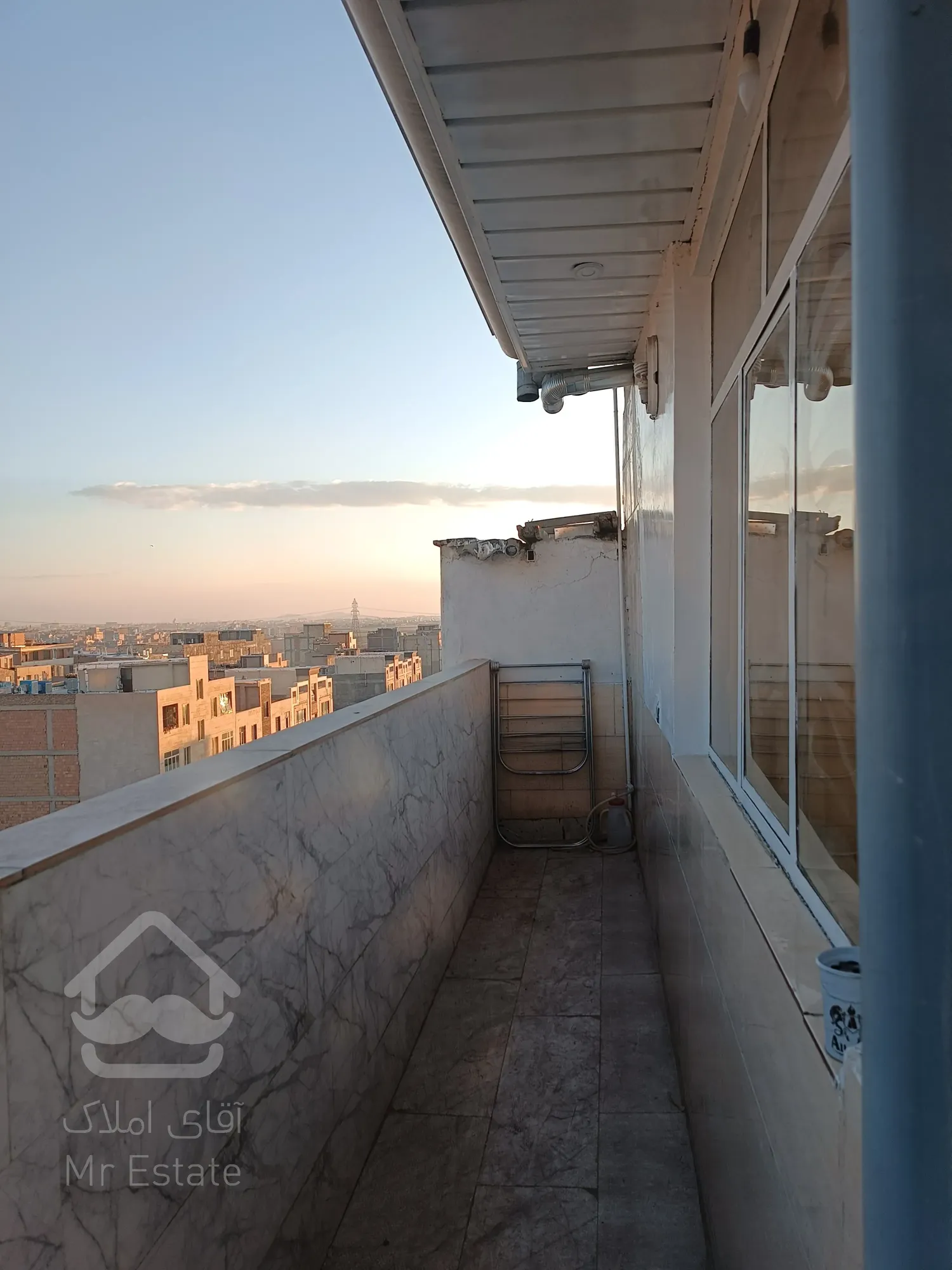 فروش آپارتمان ۷۵ متر ۱ خواب کمالشهر بازسازی شده ویو عالی