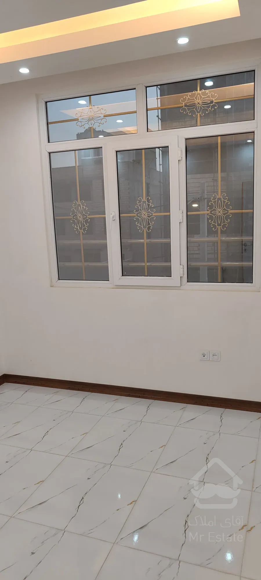 ویلای دوبلکس با استخر ۴فصل فول امکانات پیشوا