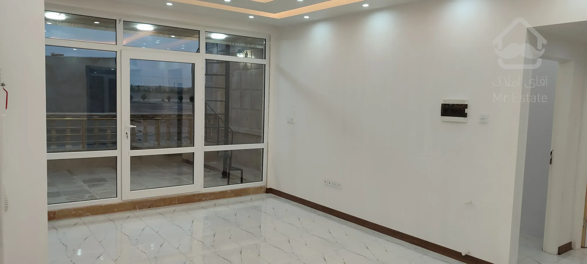 ویلای دوبلکس با استخر ۴فصل فول امکانات پیشوا