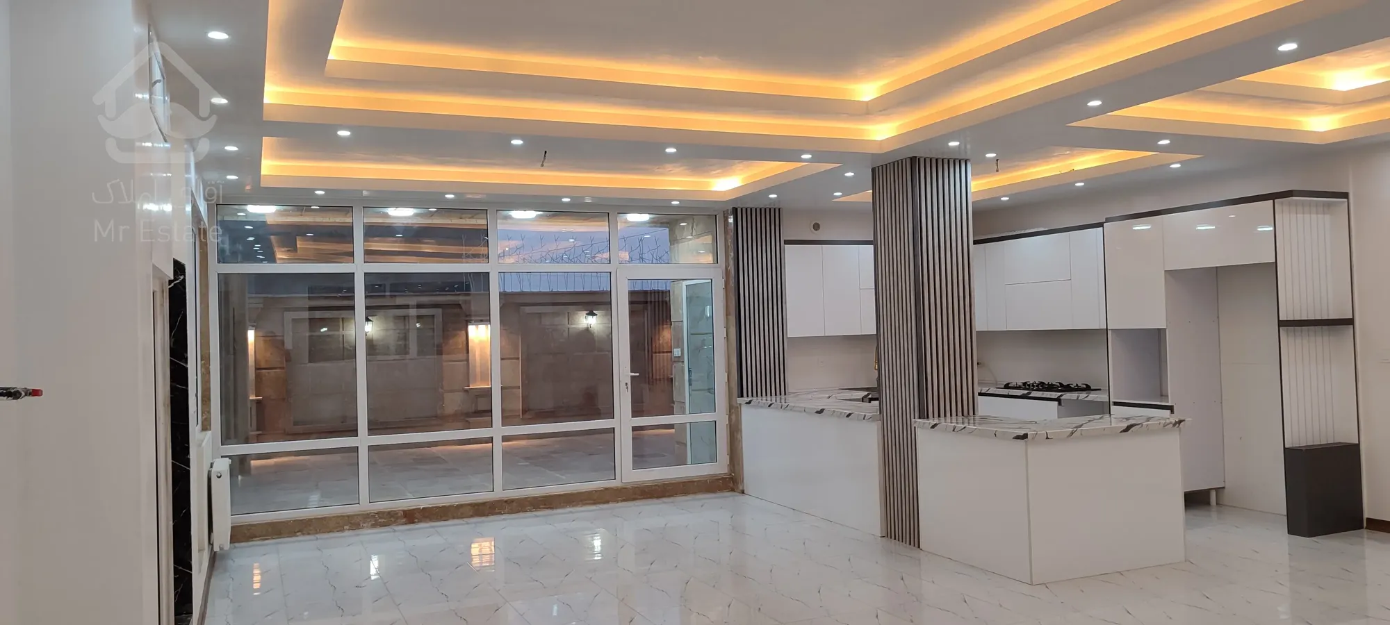 ویلای دوبلکس با استخر ۴فصل فول امکانات پیشوا