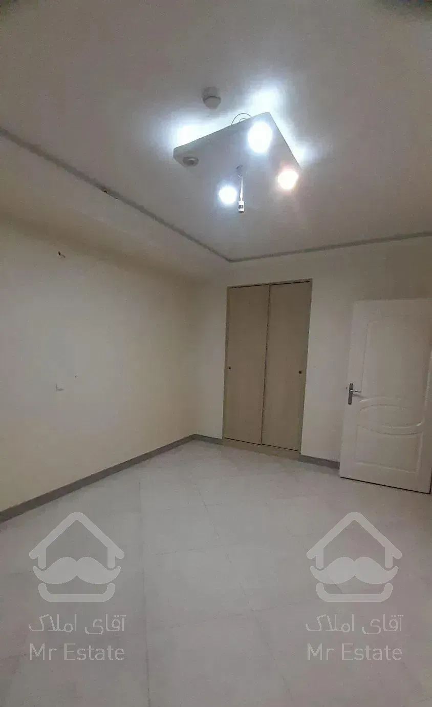 *شهرک چشمه ۱۲۲متر فول بدون مشرف ویوباز برج*