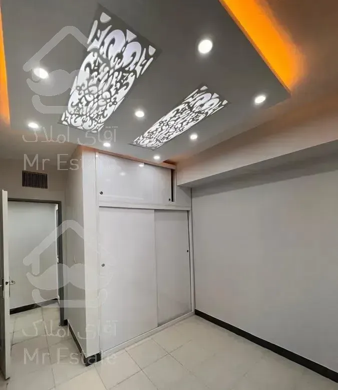 آپارتمان ۹۹ متر در فاز ۴(جنب مترو)