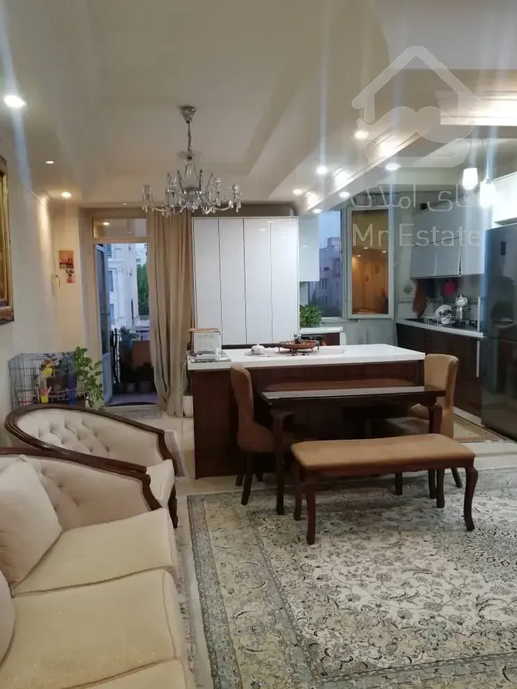 ۸۵متر۲خواب بالا همکف تمیز خیلی خوشگل