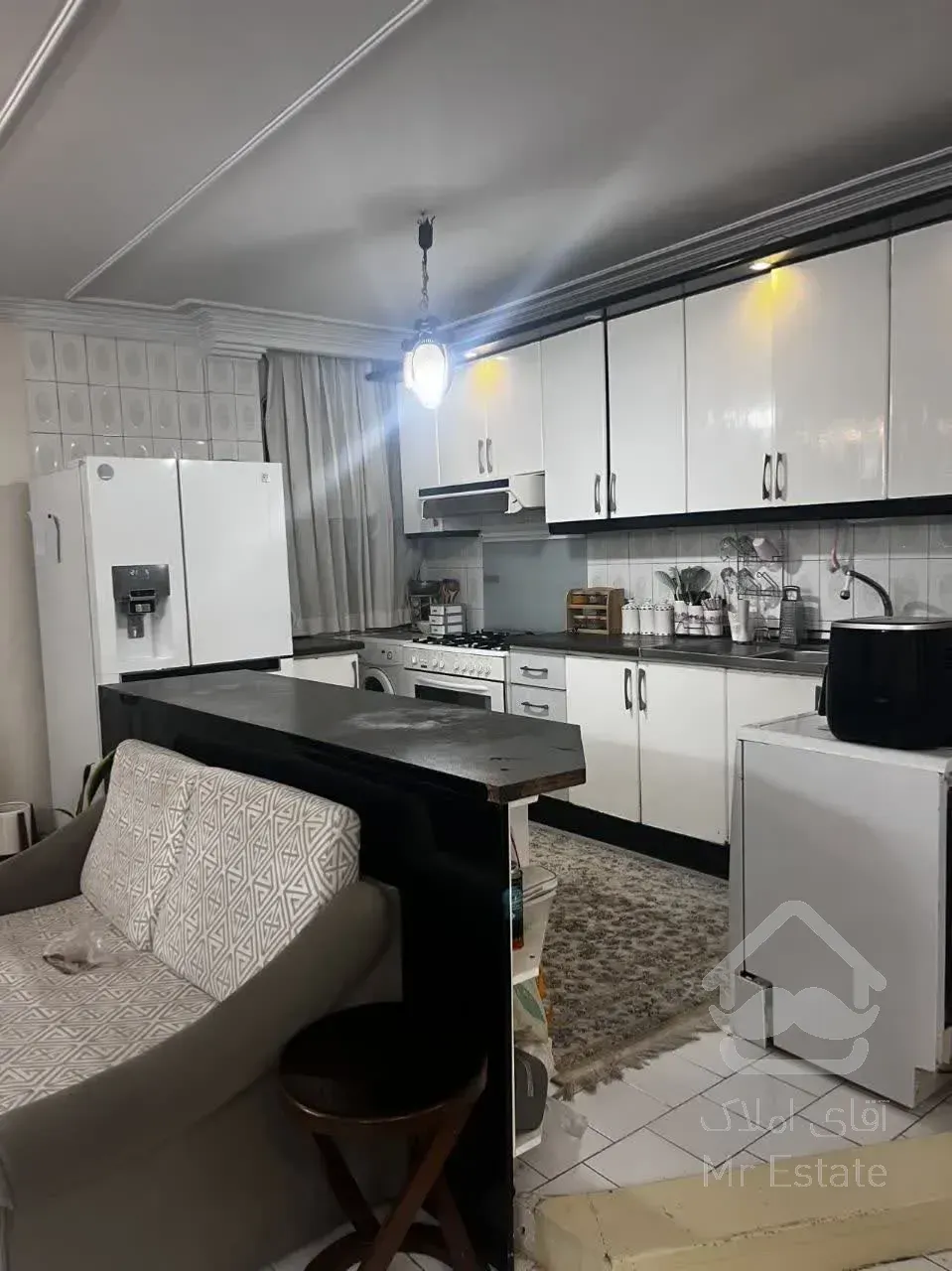 یک واحد ۸۴ متری واقع در خیابان ایران