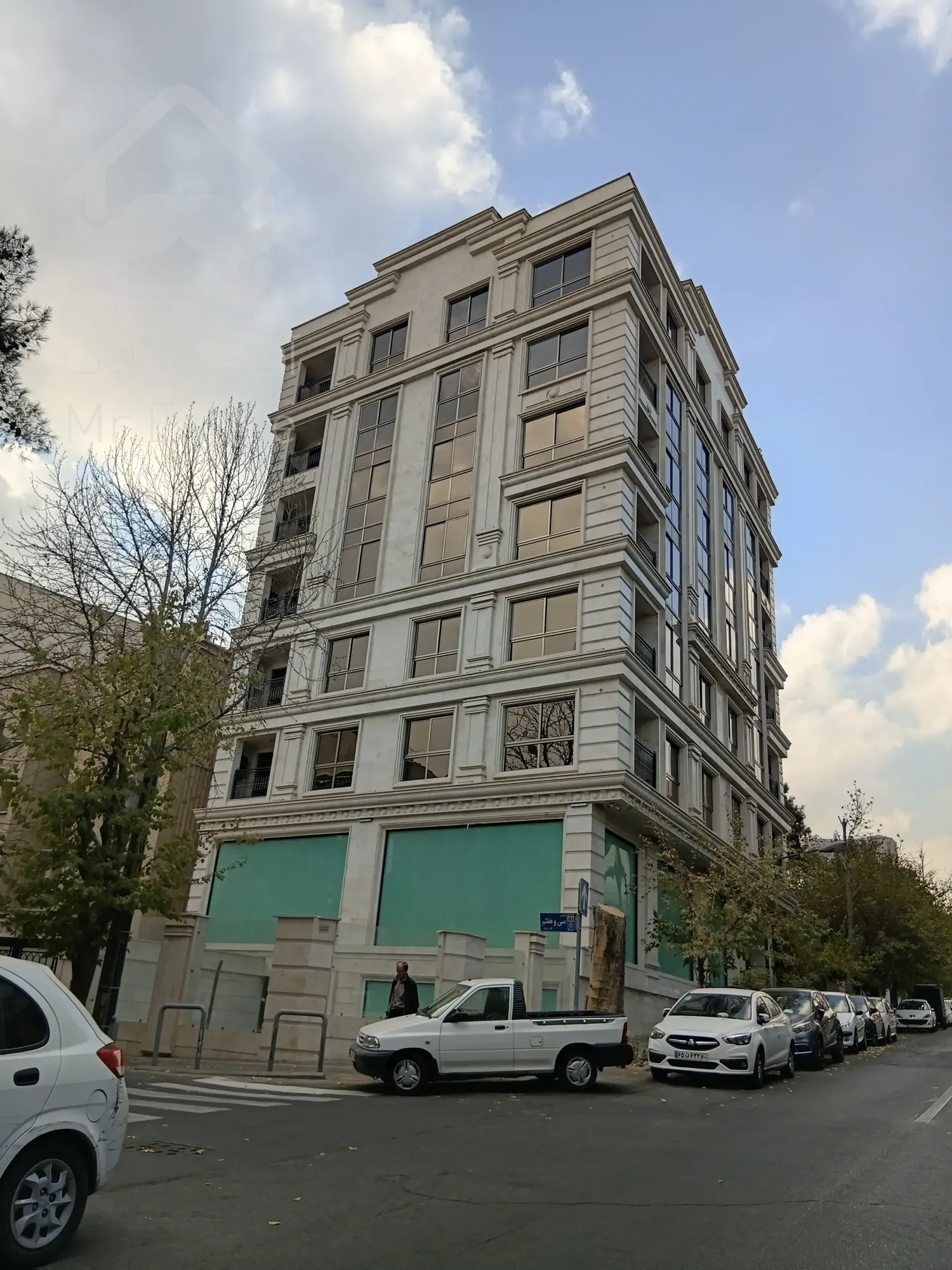 فروش 2500 متر یکجا مستغلات نوساز بهترین لوکیشن اداری مسکونی منطقه 6 تهران