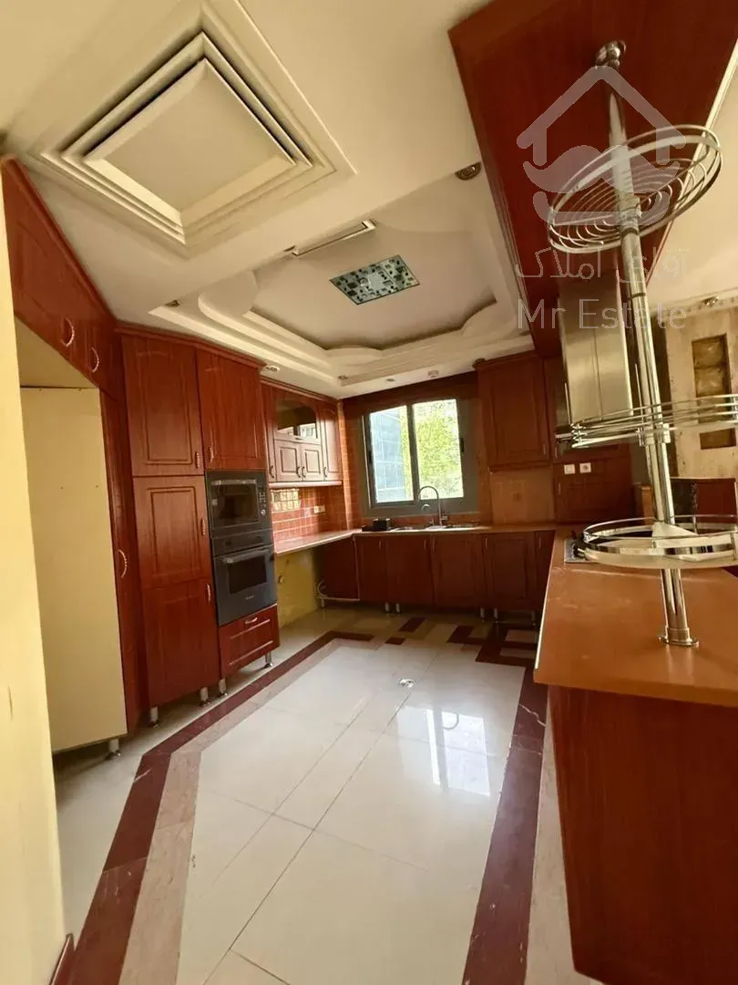 فروش اپارتمان 223 متری زعفرانیه