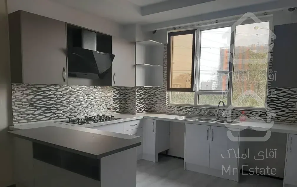 آپارتمان ۸۲ متر در پروانه( فول امکانات )۱۰ساله