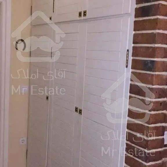 یک واحد آپارتمان با چشم اندازدریا