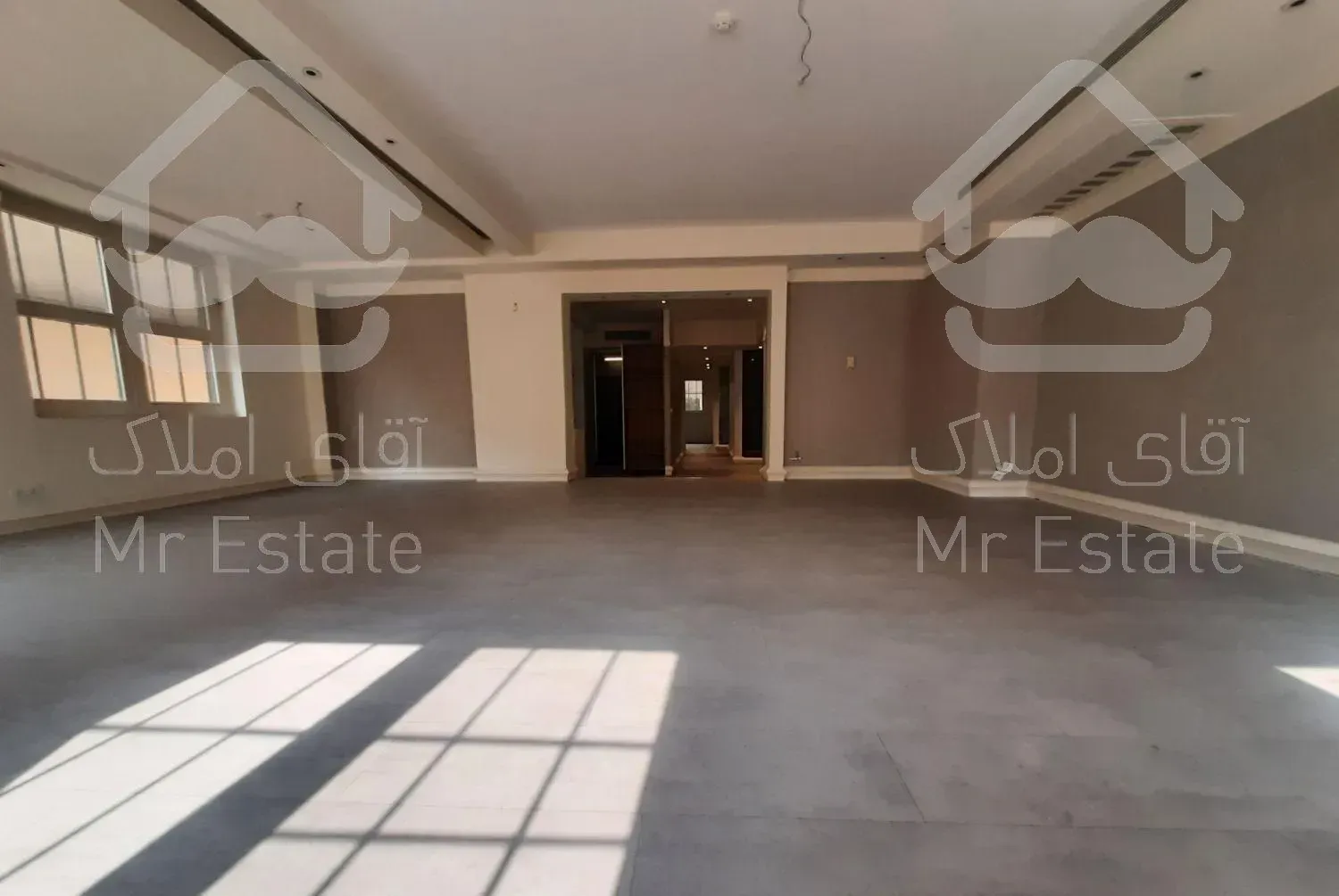 فروش ۱۷۵ متر آپارتمان در برج برند زعفرانیه