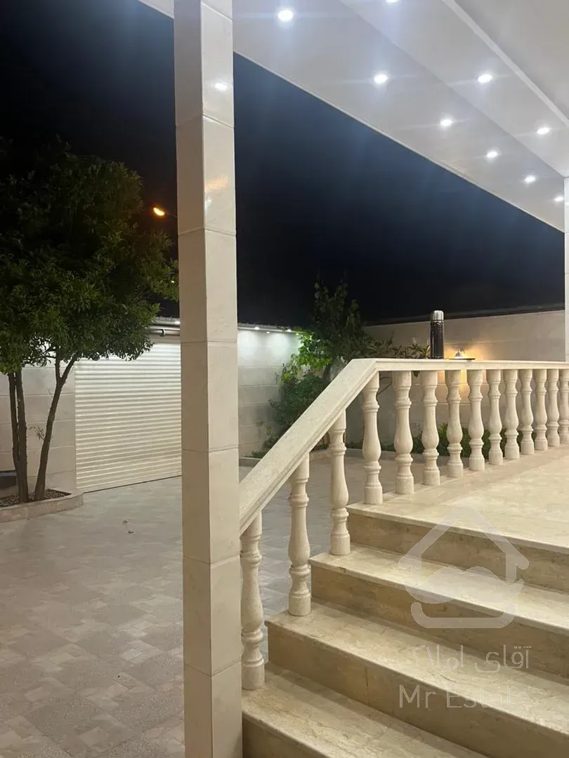 فروش ویلای ۲۴۰ متری خیابان معلم