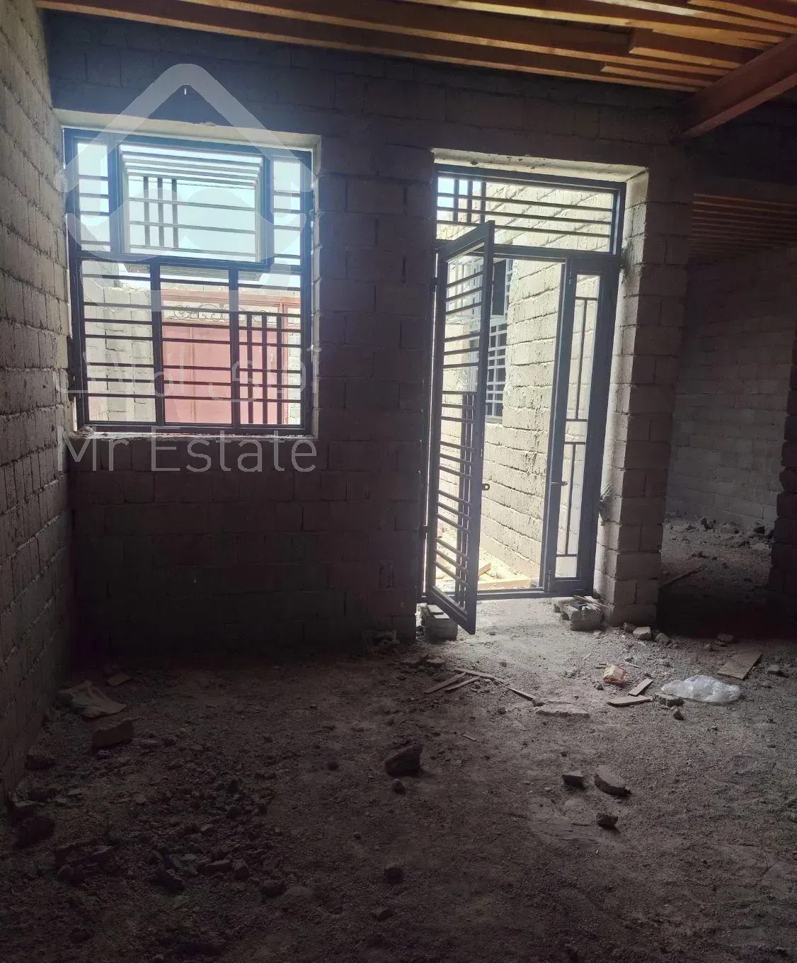 منزل ویلایی نیمه کاره