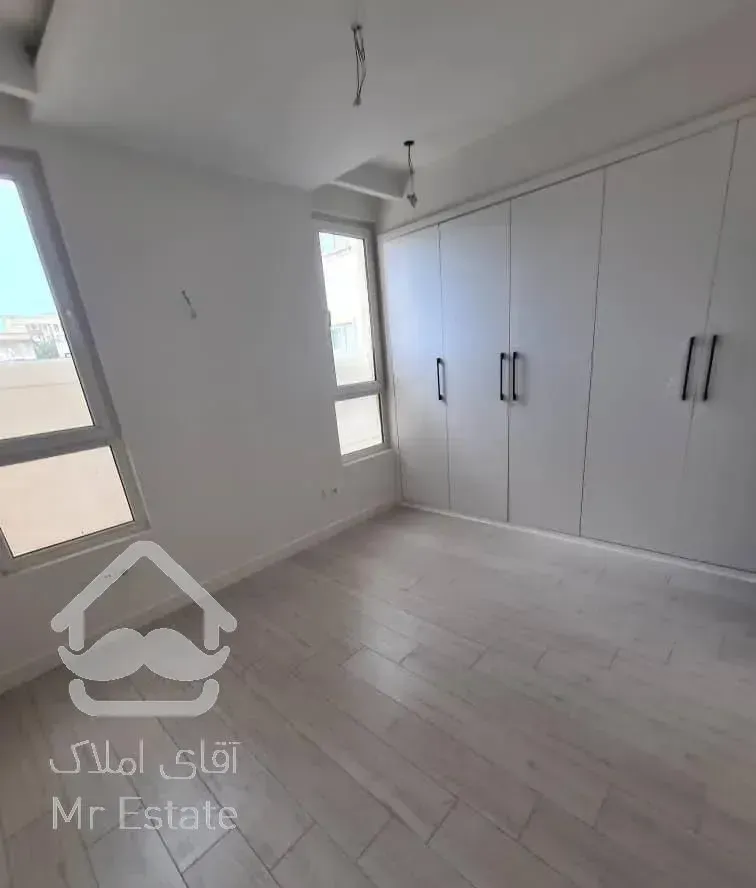 آپارتمان ۲۴۰ متری/سه خواب/دربند