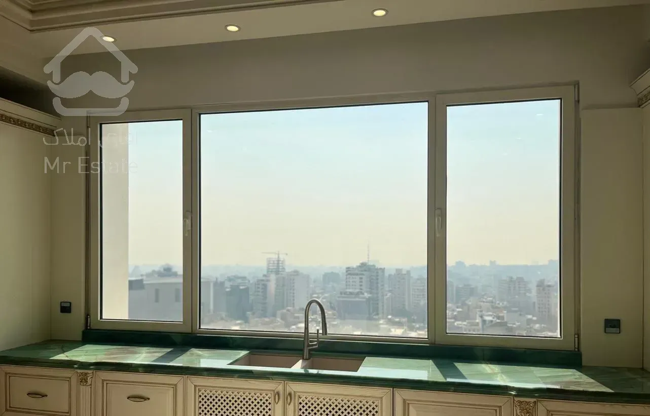 ۳۸۰ متر کامرانیه جنوبی ۴ خواب مستر فول مشاعات