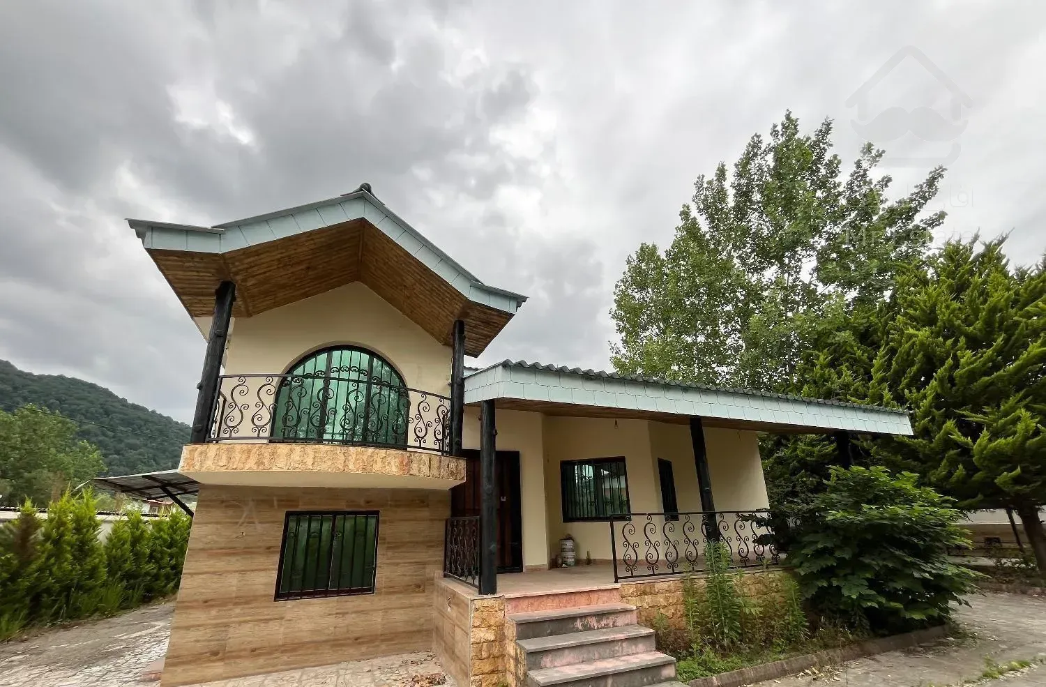 ۱۲۰۰مترزمین با سه بنا۴خوابه/بندپی/قیمت کاسبی