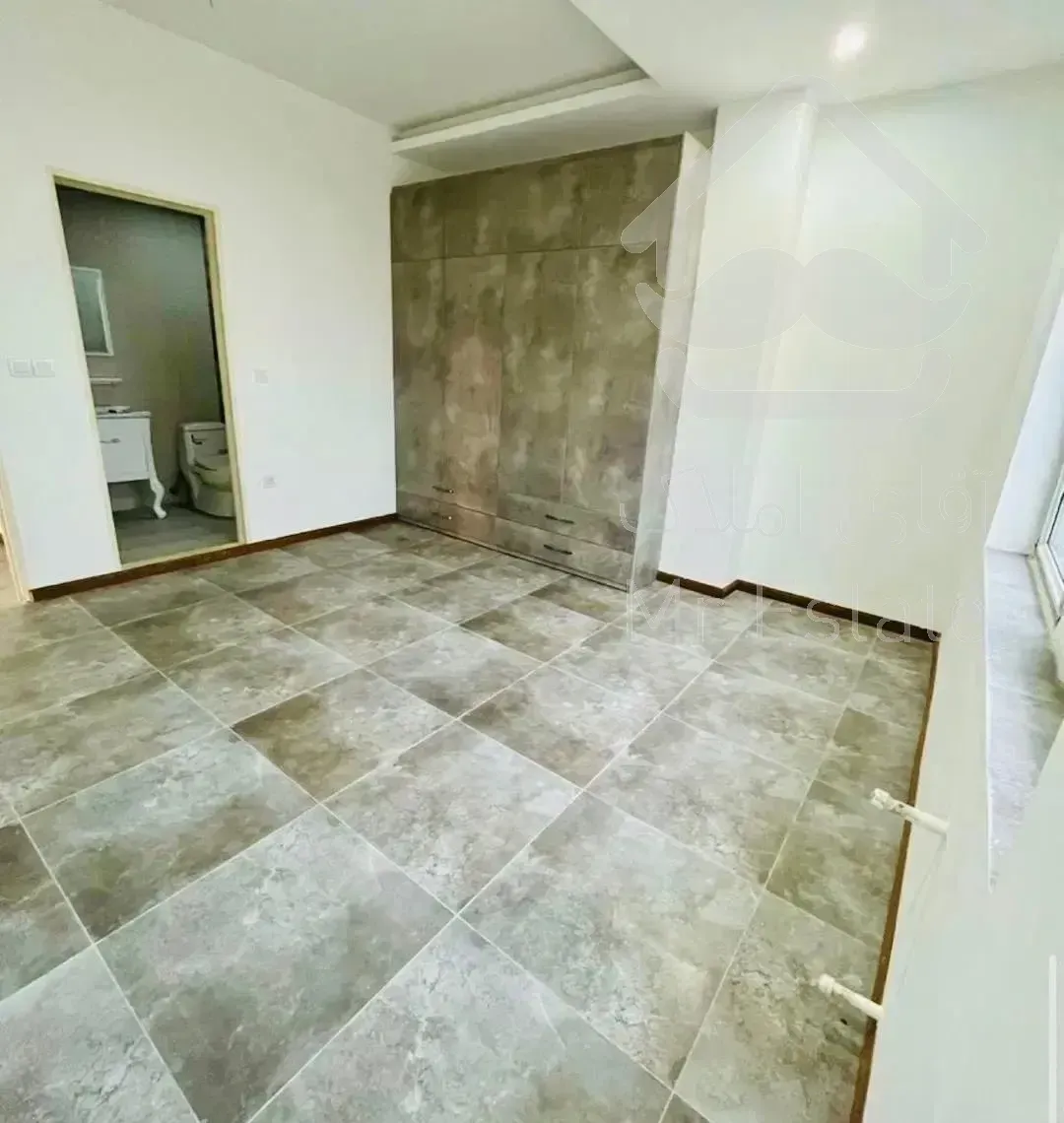 آپارتمان خوش‌نقشه،نور،طبقه ششم،۲خوابه با ویوی باز