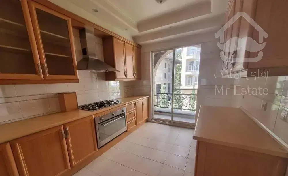 رهن و اجاره آپارتمان لوکس در فرعی مشجر آجودانیه