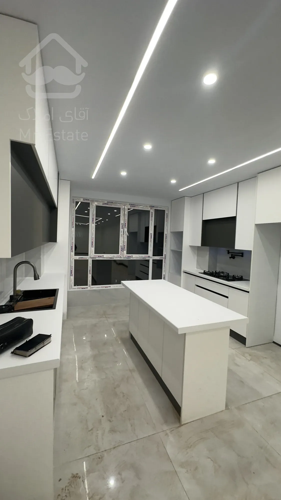 ۱۰۰مترنور مستقیم رو به افتاب سوپر لاکچری تاپ لوکیشن