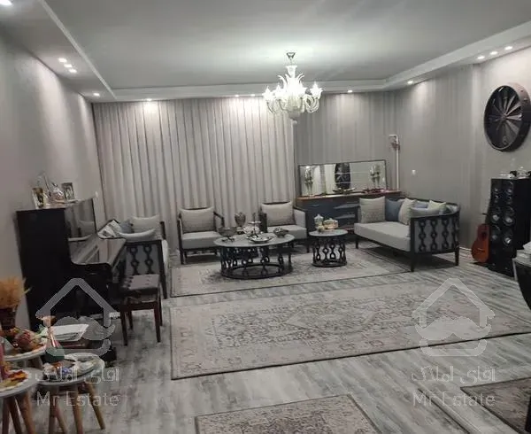 واحد ۱۱۵ متری سندی ۵ متر نورگیر اضافه شده