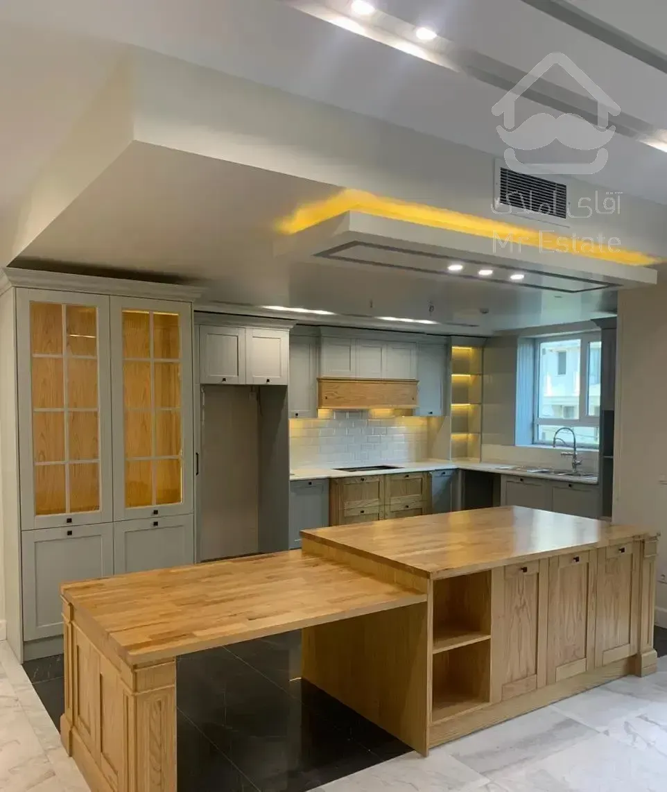 ۱۶۳متر/سه خواب/فول امکانات/تک واحدی/۲پارکینگ لوکس