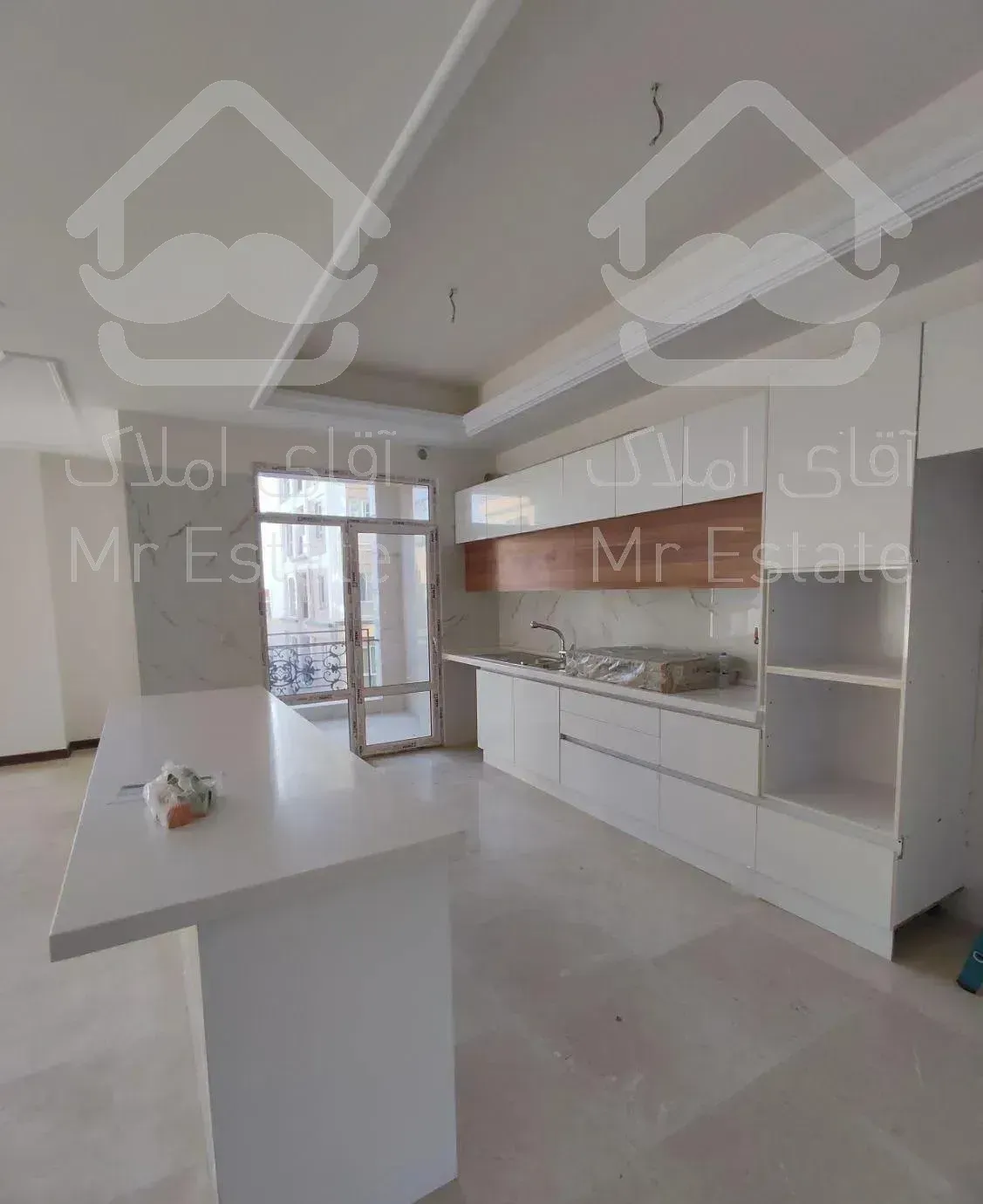 آپارتمان ۲۳۵ متر/ ۴ خواب/ نیاوران