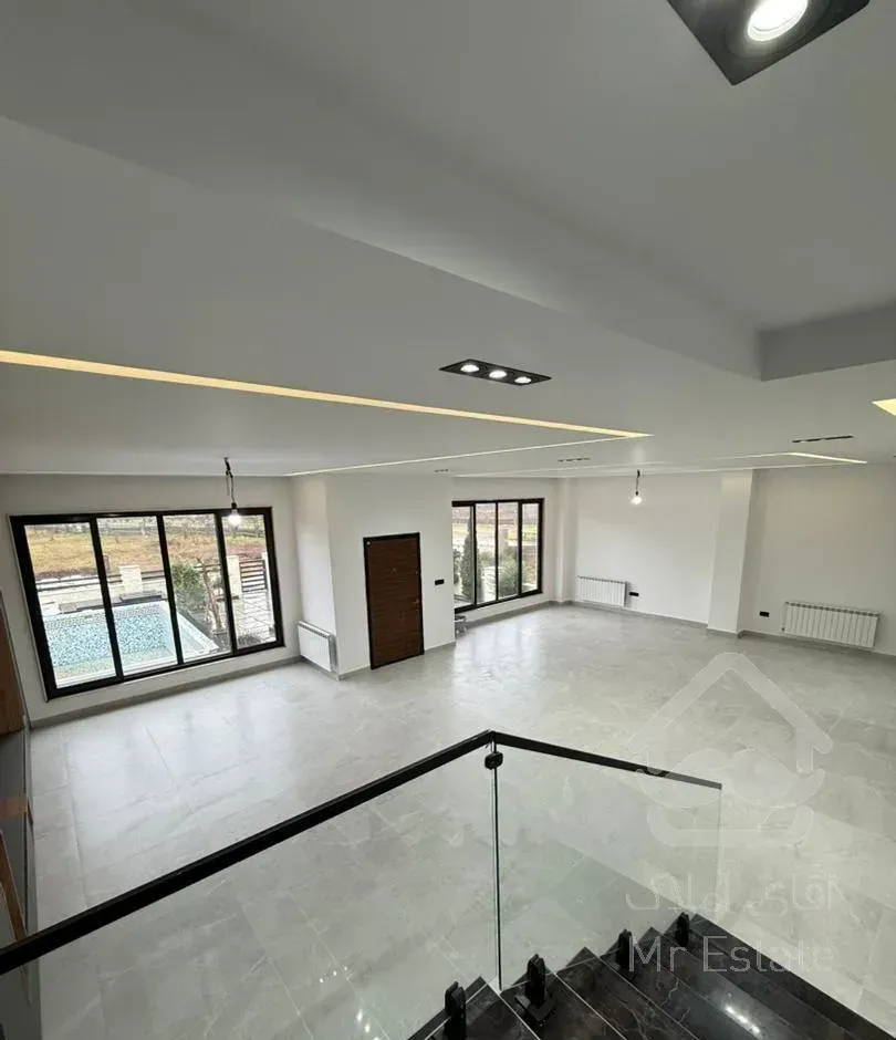 فروش خانه ویلایی ۳۸۰ متری ۳ خوابه